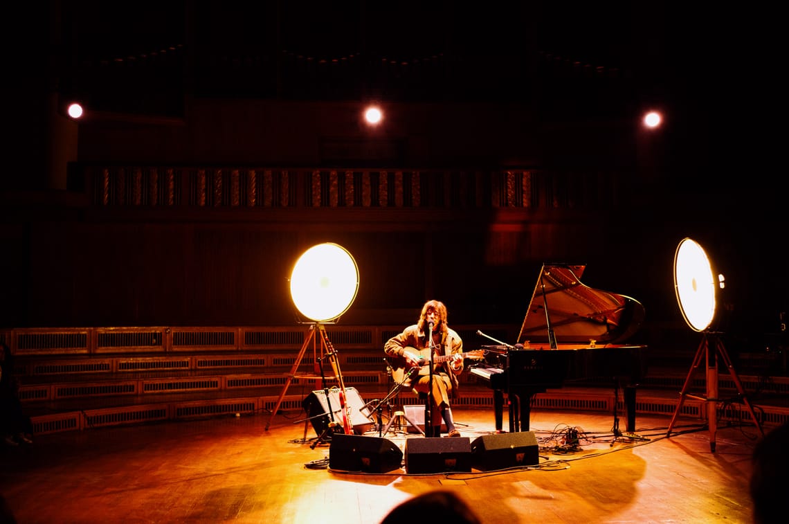 Tim Bernardes, Funkhaus